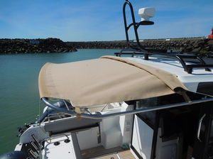 taud de soleil pour bateau