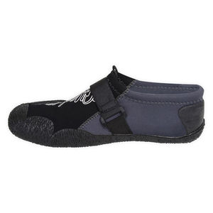 chaussons de sports nautiques