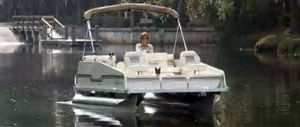 bateau ponton hors-bord