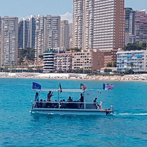 bateau ponton hors-bord 1