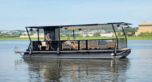 bateau ponton trimaran