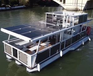 bateau ponton in-bord 1