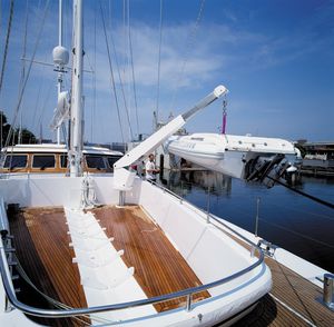 bossoir pour yacht / hydraulique / pivotant / télescopique
