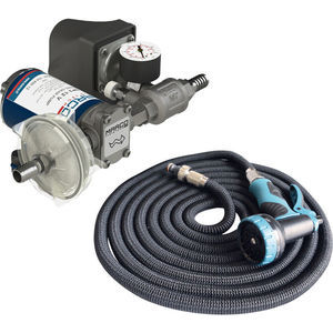 kit avec pompe à eau (pour nettoyage de pont de bateau) 1
