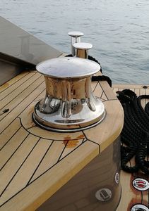cabestan pour bateau 1