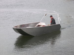 bateau utilitaire 1