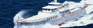 super-yacht de luxe traditionnel