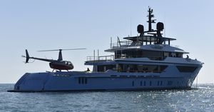 mega-yacht de croisière