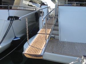 passerelle pour bateau 1
