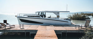 vedette in-bord