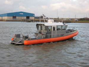 bateau de surveillance