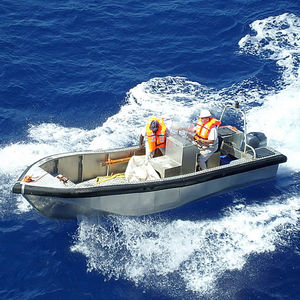 bateau utilitaire 1