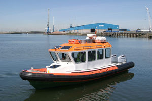 bateau de surveillance 1