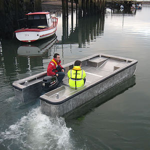 bateau de travail 1