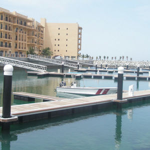 ponton flottant / d'amarrage / pour marina / en aluminium