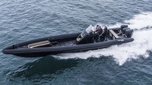 bateau utilitaire 1