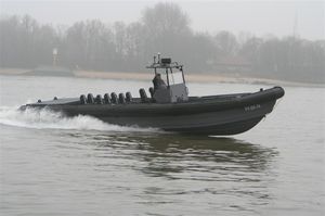 bateau militaire