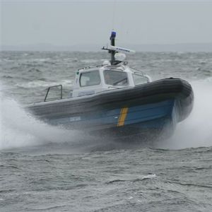 bateau de surveillance