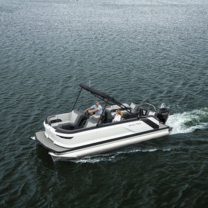bateau ponton hors-bord 1