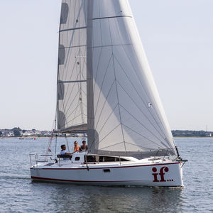 monocoque / de course-croisière / cockpit ouvert / 2 cabines
