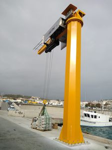 grue pour marina