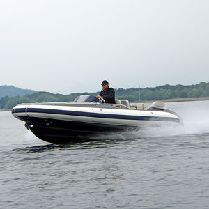 bateau pneumatique hydrojet