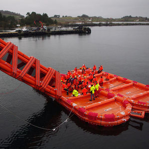 toboggan d'évacuation maritime pour navire
