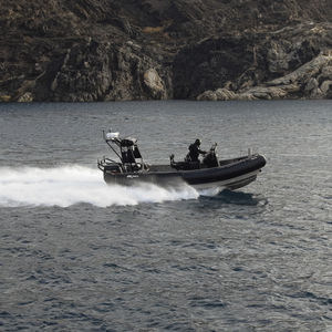 bateau utilitaire 1