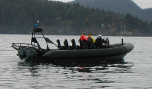 bateau professionnel hors-bord 1