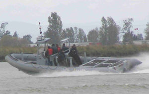 bateau professionnel hors-bord 1