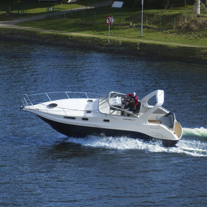 cabin-cruiser in-bord