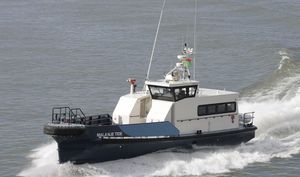 bateau de transport de personnel