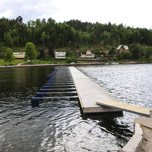 ponton d'amarrage