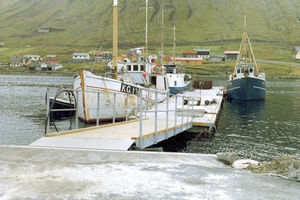 ponton d'amarrage