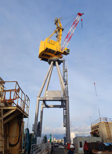 grue pour chantier naval