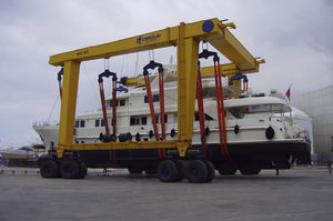 travel lift