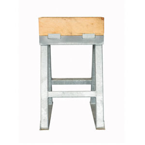 pied de mise sur cale pour bateau 1