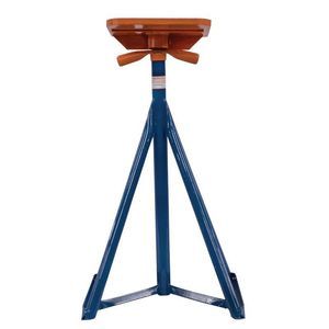 pied de mise sur cale pour bateau à moteur 1