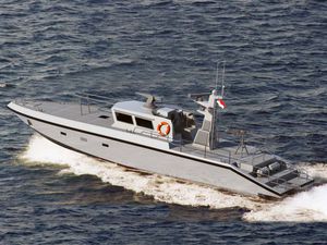 bateau de surveillance 1