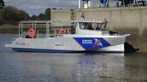 bateau de support pour la plongée
