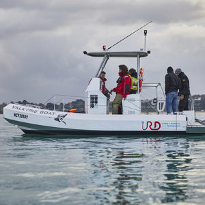 bateau de surveillance