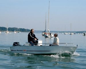 bass boat pour la pêche 1