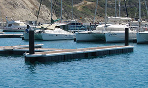 ponton flottant