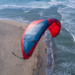 aile de kitesurf C-shape