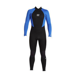 combinaison en néoprène pour sports nautiques