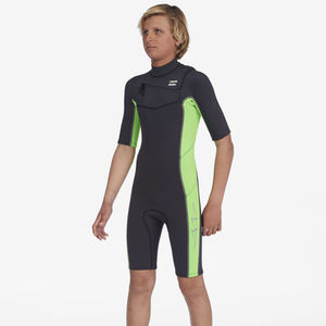 combinaison en néoprène pour sports nautiques