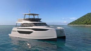 motor-yacht catamaran 1