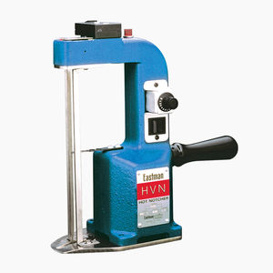 machine à percer et à marquer les tissus (pour chantiers navals)