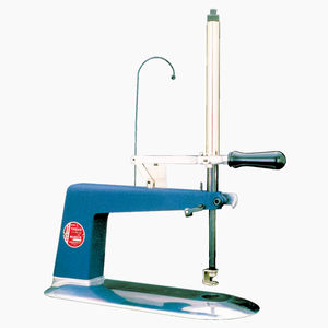machine à percer et à marquer les tissus (pour chantiers navals)