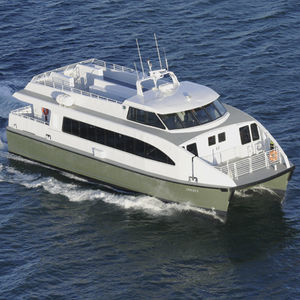 bateau à passagers 1